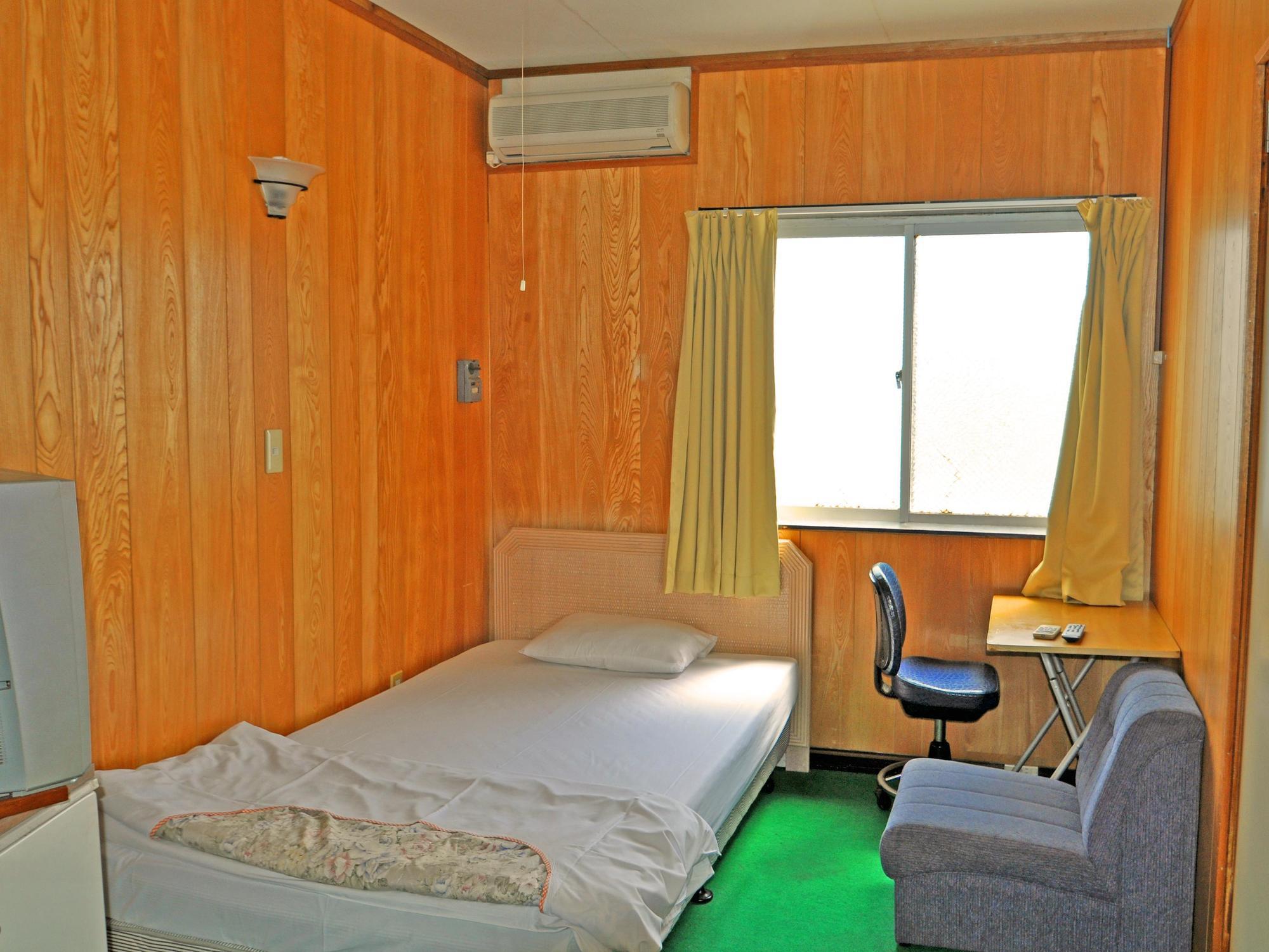 Yoshida Hotel Okinawa Esterno foto